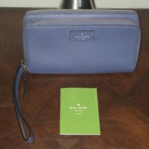 NWOT Kate Spade Navy Leather Wristlet